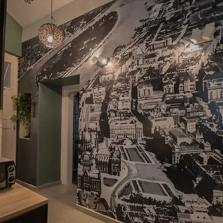 First Budhapest Flat Apartment *